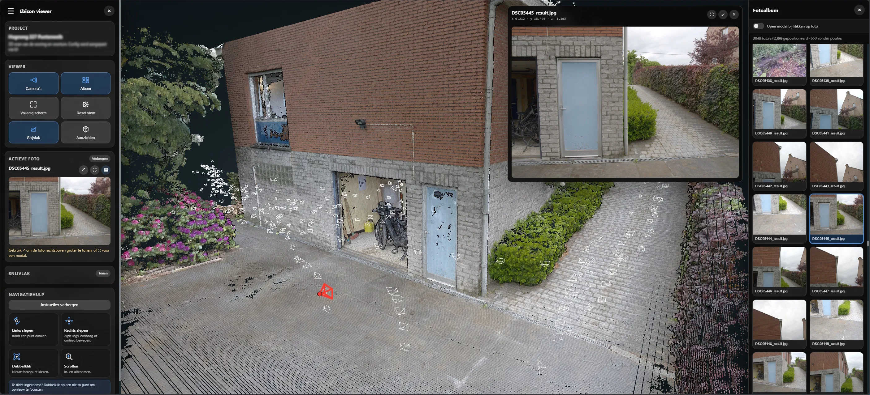 Screenshot van het Ebison viewer platform met point cloud, cameramarkers en gekoppelde foto's